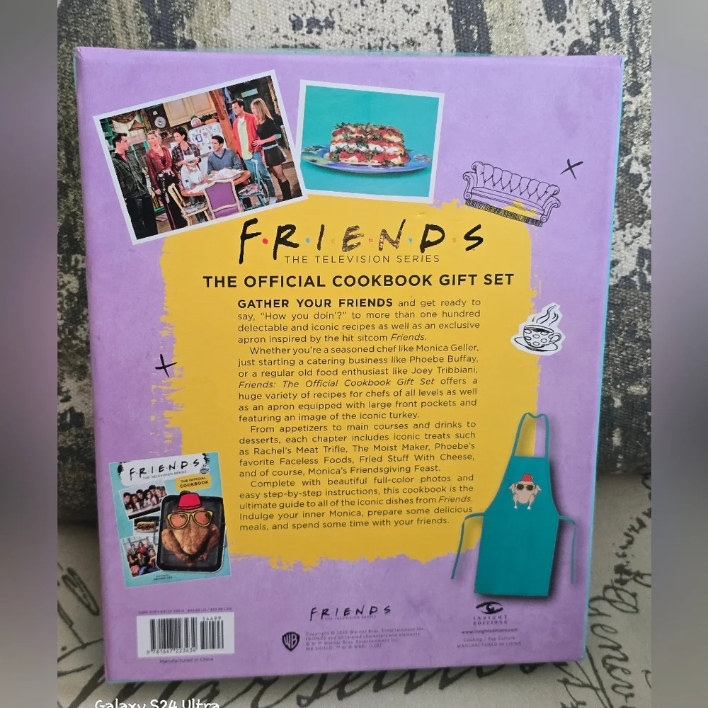 F•R•I•E•N•D•S : The Official Cookbook Gift Set With Apron NIB